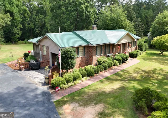 Photo 1 of Single family home for sale at 1336 Calhoun Fls Hwy, Elberton, GA 30635 | MLS# 10836363 | Listing updated on 2026-09-14