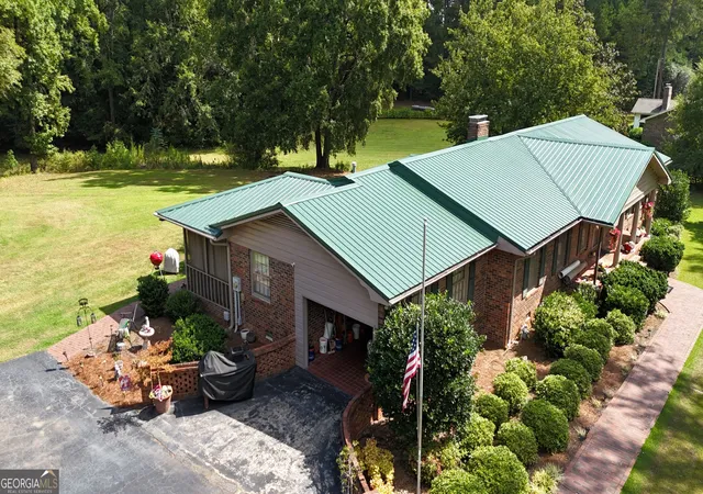 Photo 3 of Single family home for sale at 1336 Calhoun Fls Hwy, Elberton, GA 30635 | MLS# 10836363 | Listing updated on 2026-09-14