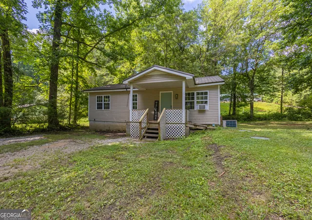 Homes for sale in Delta, AL | 717 County Road 137, Delta, AL 36258 | MLS# 10787421