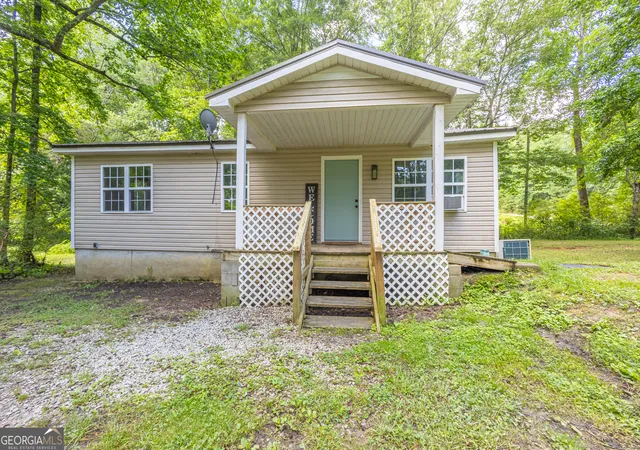 Photo 4 of Single family home for sale at 717 County Road 137, Heflin, AL 36264 | MLS# 10787421 | Listing updated on 2026-09-04