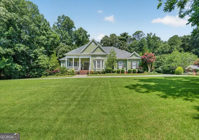 Photo 4 of Single family home for sale at 3792 Paul Samuel Rd, Kennesaw, GA 30152 | MLS# 10799232 | Listing updated on 2026-09-12