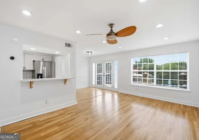 Photo 3 of Townhouse for sale at 6980 Roswell Rd #K4, Atlanta, GA 30328 | MLS# 10822080 | Listing updated on 2026-10-07