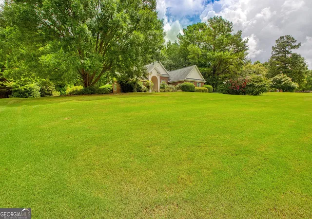 4th image of 305 Surrey Park Dr, Fayetteville, GA 30215 | MLS# 10806419