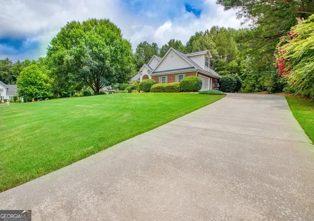 5th image of 305 Surrey Park Dr, Fayetteville, GA 30215 | MLS# 10806419
