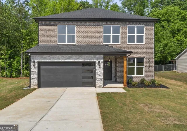 Photo 1 of Sale Pending at 216 Galway Ln, Hampton, GA 30228 | MLS# 10776734 | Listing updated on 2026-09-02
