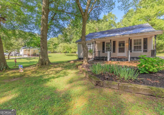 Photo 1 of Single family home for sale at 701 N Duke St, Lafayette, GA 30728 | MLS# 10805346 | Listing updated on 2026-09-24