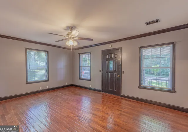 Photo 2 of Single family home for sale at 701 N Duke St, Lafayette, GA 30728 | MLS# 10805346 | Listing updated on 2026-09-24