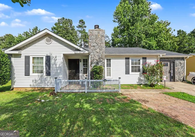 Photo 1 of Single family home for sale at 2805 Robinson Wood Dr, Riverdale, GA 30296 | MLS# 10827178 | Listing updated on 2026-08-31