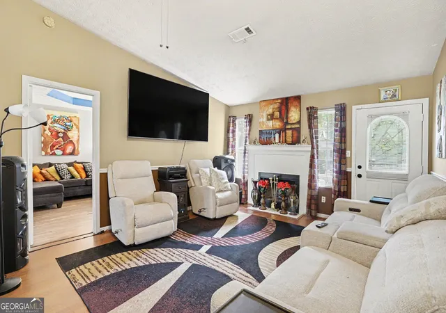 Photo 2 of Single family home for sale at 2805 Robinson Wood Dr, Riverdale, GA 30296 | MLS# 10827178 | Listing updated on 2026-08-31