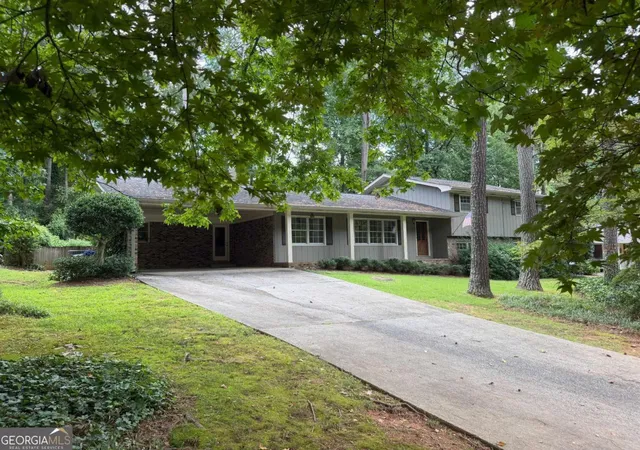 Photo 1 of Single family home for sale at 3887 Menlo Dr, Atlanta, GA 30340 | MLS# 10825073 | Listing updated on 2026-09-07