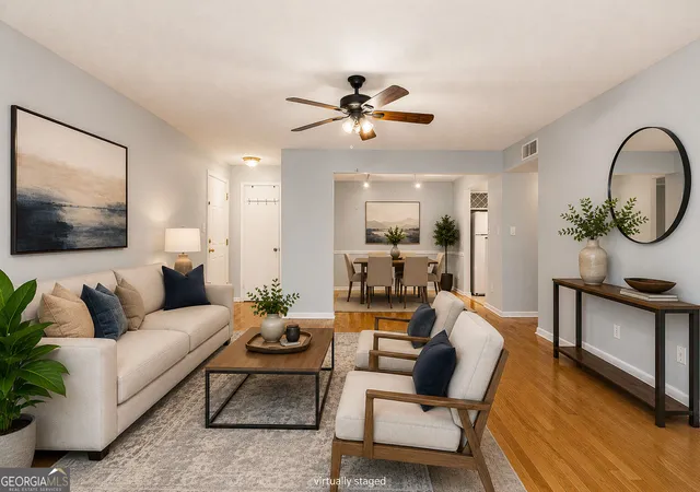 Listing Photo 5 - Condo for sale in building located at 5143 Roswell Rd, Sandy Springs, GA 30342 - Unit #8