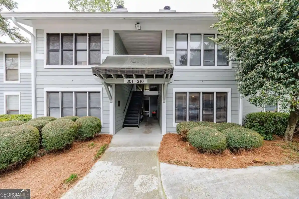 Photo 1 of Condo for sale at 303 Summit N Dr Ne, Atlanta, GA 30324 | MLS# 10855537 | Listing updated on 2026-10-14