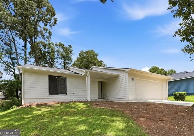 Photo 1 of Single family home for sale at 8413 Glenwoods Ter, Riverdale, GA 30274 | MLS# 10834965 | Listing updated on 2026-09-11