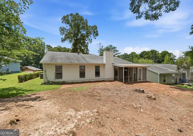 Photo 14 of Single family home for sale at 8413 Glenwoods Ter, Riverdale, GA 30274 | MLS# 10834965 | Listing updated on 2026-09-11