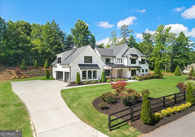 Photo 2 of Mansion for sale at 120 Farm Gate Dr, Woodstock, GA 30188 | MLS# 10796252 | Listing updated on 2026-07-14