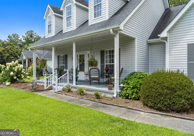 Photo 3 of Sale Pending at 1142 Alma Dr, Macon, GA 31216 | MLS# 10807153 | Listing updated on 2026-09-09