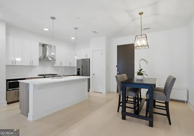 Photo 3 of Condo for sale at 775 Juniper St Ne #322, Atlanta, GA 30308 | MLS# 10726175 | Listing updated on 2026-09-21