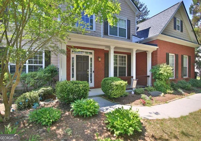 Photo 1 of Sale Pending at 3131 Seneca Farm Ln, Buford, GA 30519 | MLS# 10803344 | Listing updated on 2026-09-23