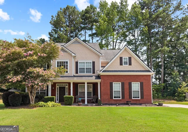 Photo 2 of Sale Pending at 3131 Seneca Farm Ln, Buford, GA 30519 | MLS# 10803344 | Listing updated on 2026-09-23