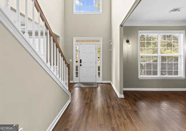 Photo 4 of Sale Pending at 3131 Seneca Farm Ln, Buford, GA 30519 | MLS# 10803344 | Listing updated on 2026-09-23