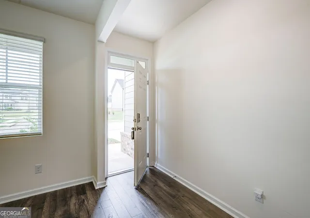 3rd image of 206 Aster Ave, Locust Grove, GA 30248 | MLS# 10814295