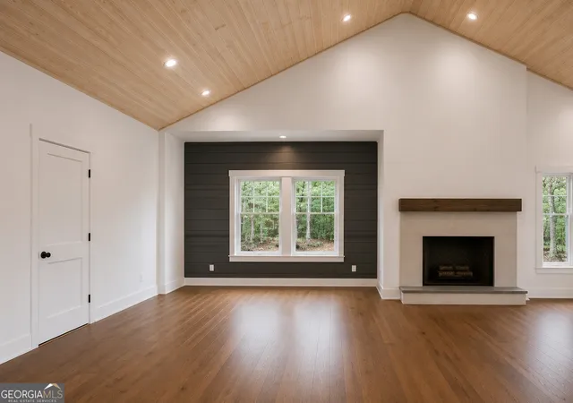 3rd image of 102 Thurman Dr, Thomaston, GA 30286 | MLS# 10808111