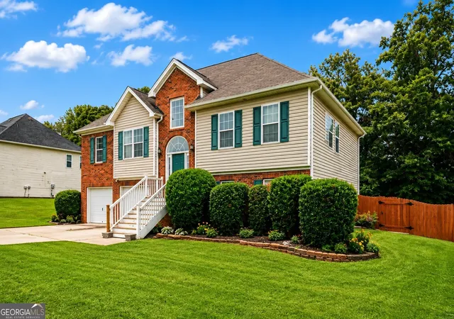 Photo 2 of Single family home for sale at 247 Trailwood Gap, Douglasville, GA 30134 | MLS# 10766592 | Listing updated on 2026-09-03