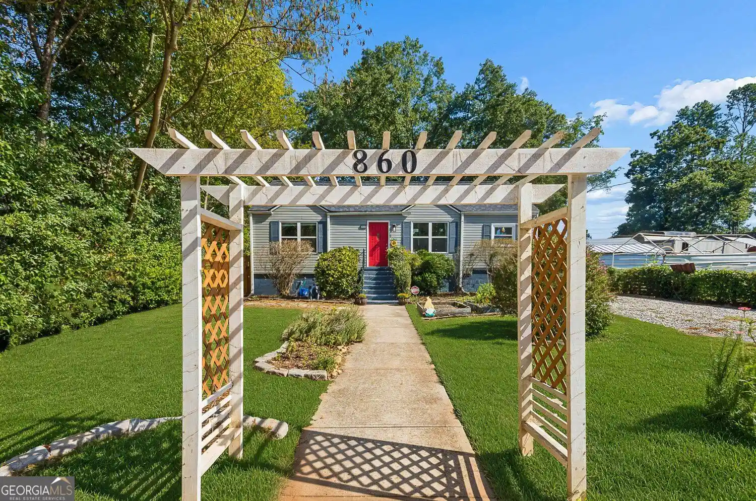 Photo 1 of Single family home for sale at 860 Fayetteville Rd Se, Atlanta, GA 30316 | MLS# 10857763 | Listing updated on 2026-10-16