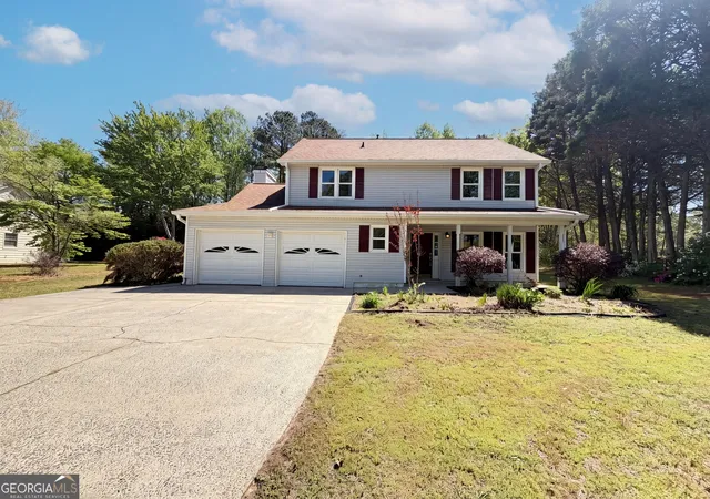 Photo 1 of Sale Pending at 1197 Parkwood Chse, Acworth, GA 30102 | MLS# 10760187 | Listing updated on 2026-10-27