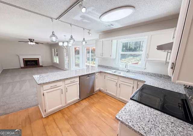Photo 1 of Sale Pending at 1197 Parkwood Chse, Acworth, GA 30102 | MLS# 10760187 | Listing updated on 2026-10-27