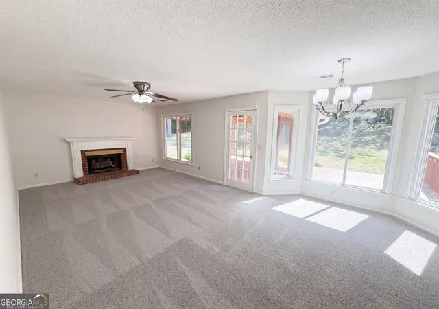Photo 2 of Sale Pending at 1197 Parkwood Chse, Acworth, GA 30102 | MLS# 10760187 | Listing updated on 2026-10-27