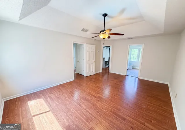 Photo 3 of Sale Pending at 1197 Parkwood Chse, Acworth, GA 30102 | MLS# 10760187 | Listing updated on 2026-10-27
