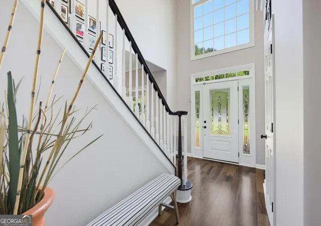 Photo 3 of Single family home for sale at 1100 Arya Dr, Roswell, GA 30076 | MLS# 10828981 | Listing updated on 2026-09-10