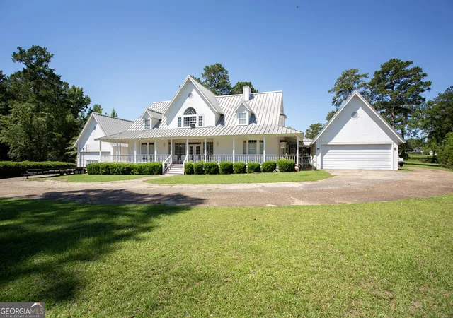 Homes for sale in Eufaula, AL | 202 Merion Dr, Eufaula, AL 36027 | MLS# 10792912