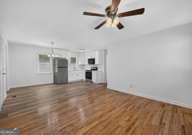 Photo 4 of Single family home for sale at 1015 Highland Ave, Madison, GA 30650 | MLS# 10832474 | Listing updated on 2026-09-08
