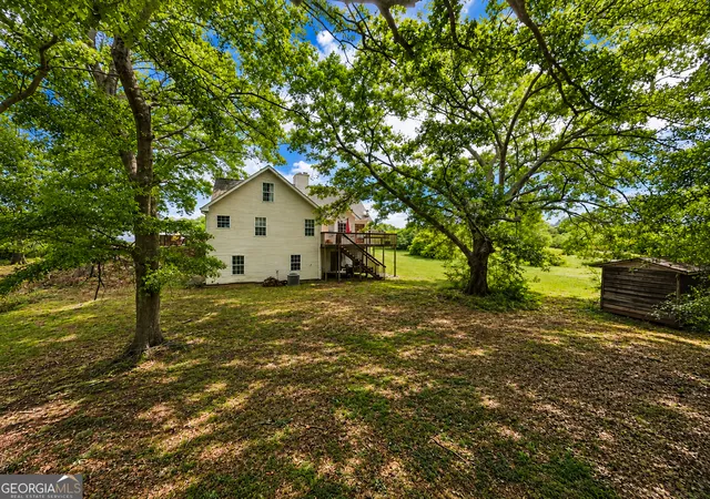 Photo 4 of Single family home for sale at 2433 Bear Crk Rd, Statham, GA 30666 | MLS# 10773457 | Listing updated on 2026-08-10