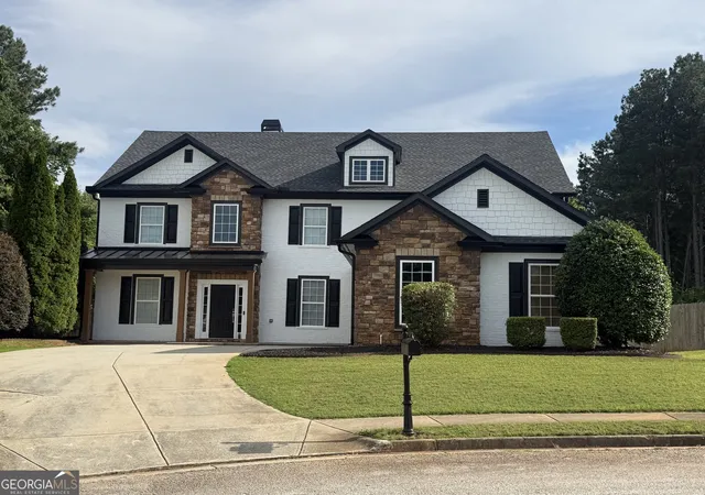 2nd image of 387 Fern Ct, Hoschton, GA 30548 | MLS# 10787845
