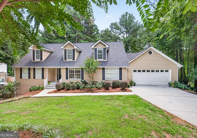 Photo 3 of Single family home for sale at 1074 Westchester Dr Sw, Lilburn, GA 30047 | MLS# 10796571 | Listing updated on 2026-07-19