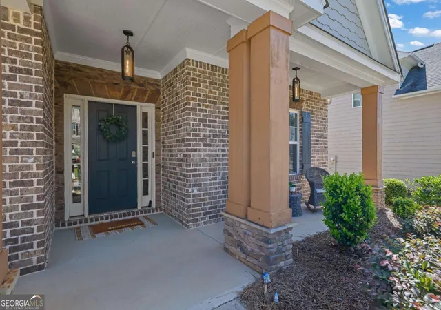 Photo 3 of Single family home for sale at 4450 Madison Hall Dr, Cumming, GA 30028 | MLS# 10812289 | Listing updated on 2026-08-30