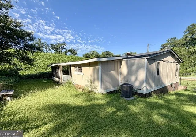 2nd image of 132 Fourth St Sw, Milledgeville, GA 31061 | MLS# 10807394