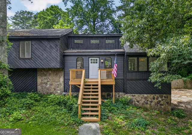 Photo 2 of Single family home for sale at 5169 Rockbridge Dr, Stone Mountain, GA 30087 | MLS# 10779569 | Listing updated on 2026-09-15