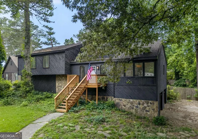 Photo 3 of Single family home for sale at 5169 Rockbridge Dr, Stone Mountain, GA 30087 | MLS# 10779569 | Listing updated on 2026-09-15