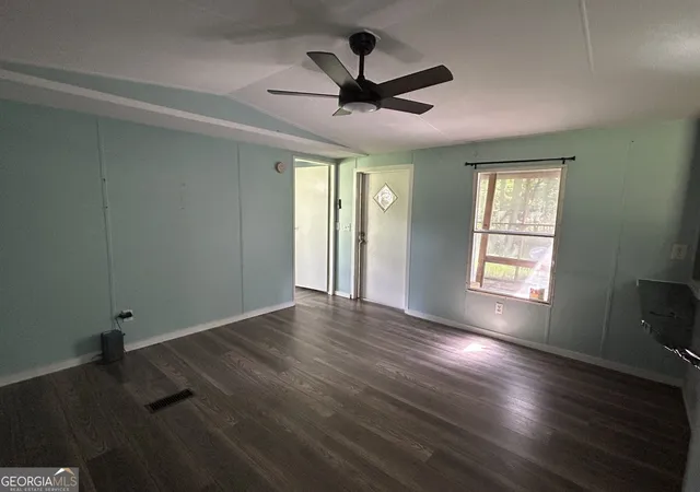 Photo 3 of Manufactured home for sale at 242 Sunrise Cvs, Clarkesville, GA 30523 | MLS# 10811552 | Listing updated on 2026-09-09