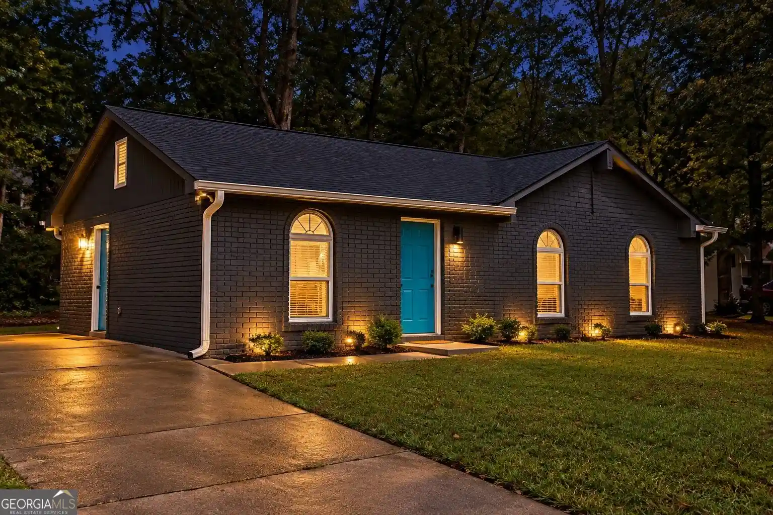 Photo 1 of Single family home for sale at 6010 Fieldcrest Dr, Morrow, GA 30260 | MLS# 10846333 | Listing updated on 2026-10-17