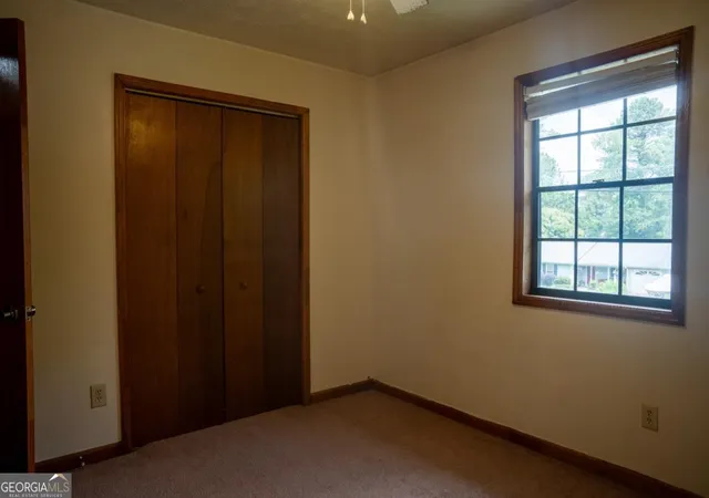 Photo 4 of Sale Pending at 381 Windsor Walk Se, Conyers, GA 30094 | MLS# 10812645 | Listing updated on 2026-09-28