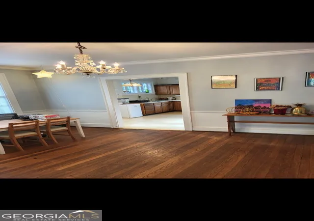 Photo 4 of Sale Pending at 88 26th Street NW, Atlanta, GA 30309 | MLS# 10729637 | Listing updated on 2026-10-22