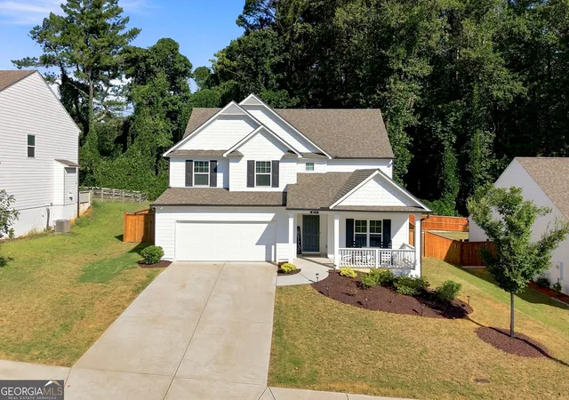 Photo 2 of Single family home for sale at 617 Edgemore Rd, Canton, GA 30114 | MLS# 10833798 | Listing updated on 2026-10-23