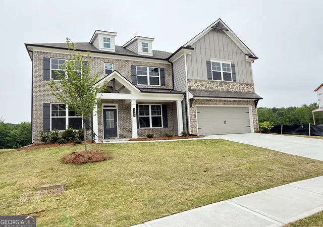 Photo 3 of Single family home for sale at 5283 Baymont Dr, Gainesville, GA 30507 | MLS# 10733209 | Listing updated on 2026-09-21