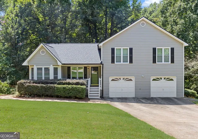 Photo 1 of Single family home for sale at 81 Shefield Pl, Douglasville, GA 30134 | MLS# 10833063 | Listing updated on 2026-09-19