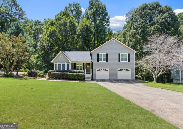Photo 1 of Single family home for sale at 81 Shefield Pl, Douglasville, GA 30134 | MLS# 10833063 | Listing updated on 2026-09-19